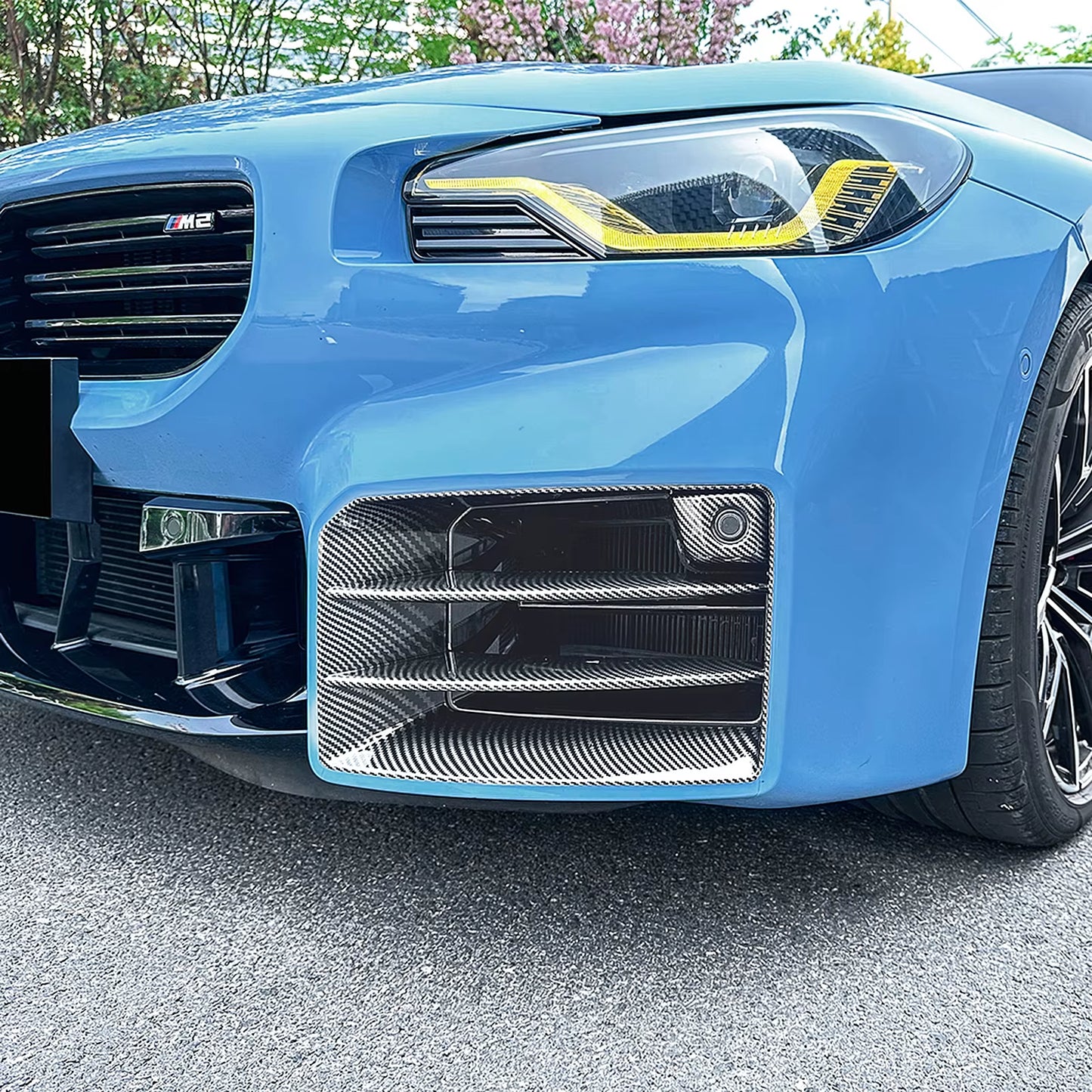 Front Bumper Air Duct Trim Carbon Fiber Look/Gloss Black  - G87 M2 